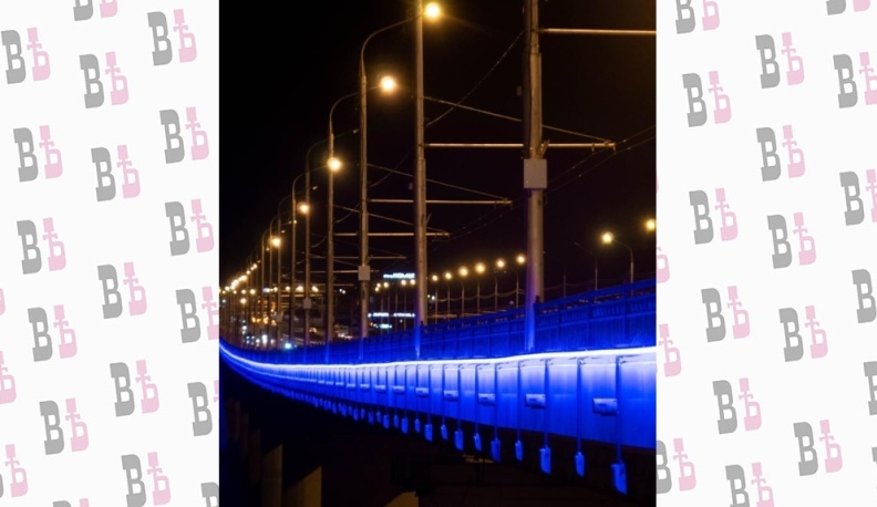 На Гагаринском мосту в областном центре установили новую подсветку
