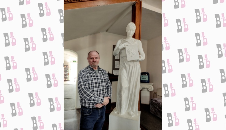 В Полотняном заводе открылась фотовыставка «Без масок»