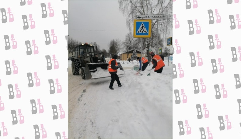 После обильного снегопада жуковские коммунальщики бросили все силы на расчистку дорог