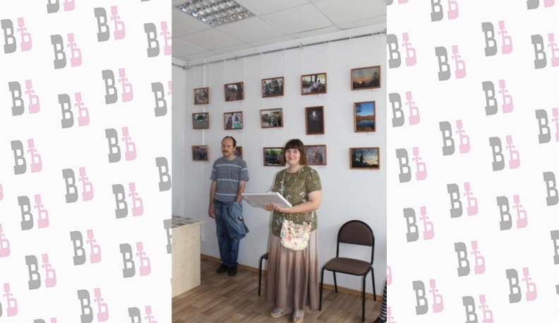 И жить торопится, и чувствовать спешит