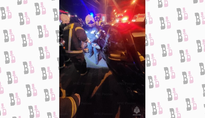 В Калуге при столкновении двух «Лад» пострадал человек