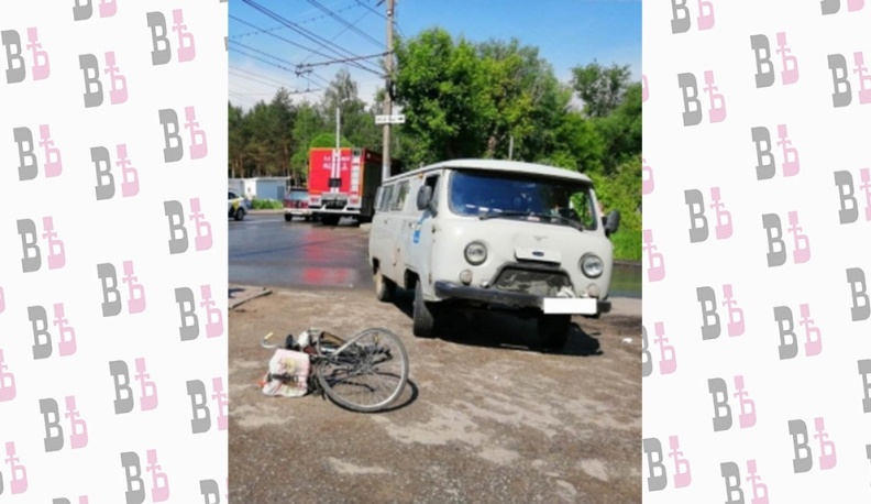  79-летний велосипедист попал под колеса машины