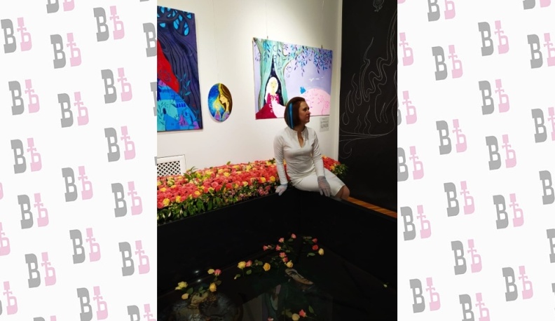 В Калужском ИКЦ открылась выставка художницы Марии Чекмазовой «Другие_сказки»