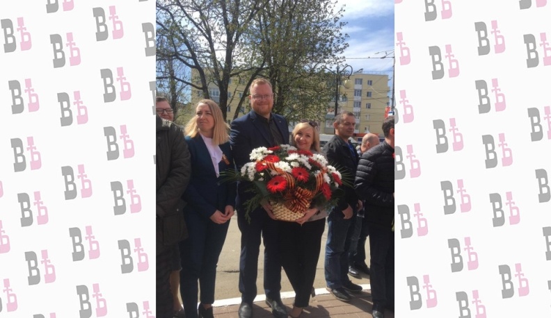 Сотрудники Калужского областного онкодиспансера почтили память погибших медиков