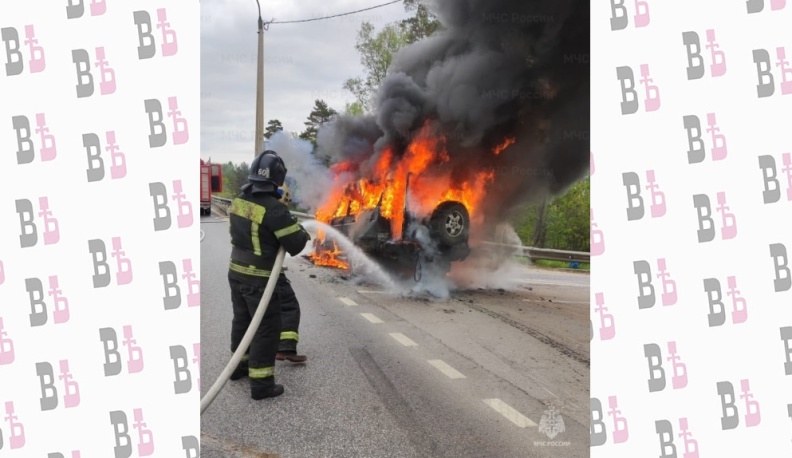 В Калужской области последствия ДТП с двумя иномарками пришлось устранять пожарным