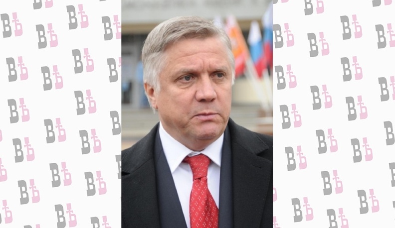 Сенатору от Калужской области Юрию Волкову вручена награда Совета Федерации