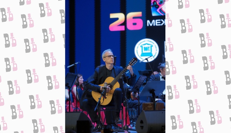 Итальянский гитарист исполнил гимн России на фестивале «Мир гитары» в Калуге