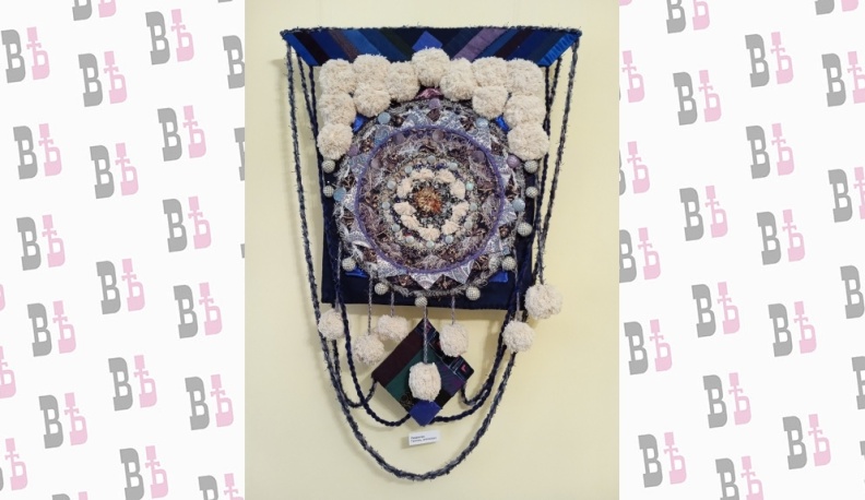 В калужском музее представили работу из лоскутков, подаренную президенту