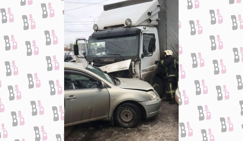 Завершено дело о массовой аварии на улице Марата в Калуге