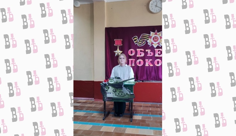 В сельской школе Людиновского района торжественно открыли Парту героя