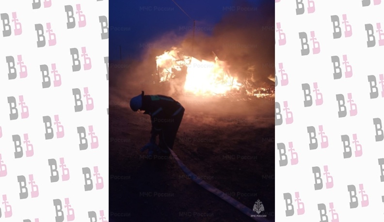 Утром в Бабынинском районе сгорела хозпостройка