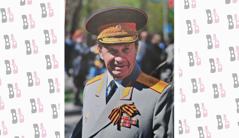 По лесам, по сопкам,  по воде