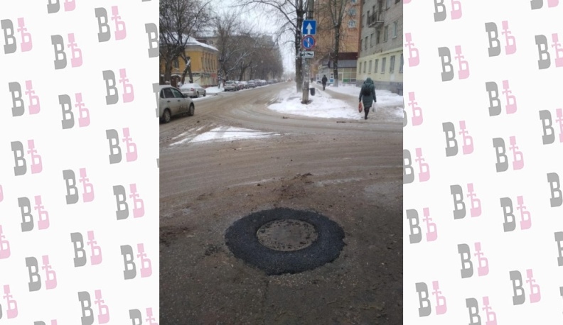 Водоканал утрамбовал 16 тонн асфальта на участках вокруг колодцев