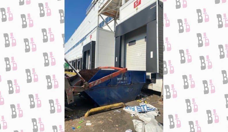 В Боровском районе рабочий погиб от травм, полученных во время работы на мусоровозе