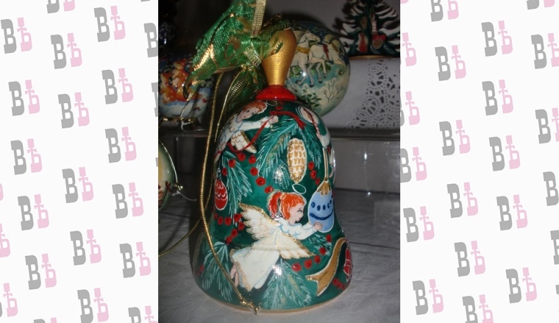 В калужских палатах Коробовых калужане могут увидеть рождественские яйца