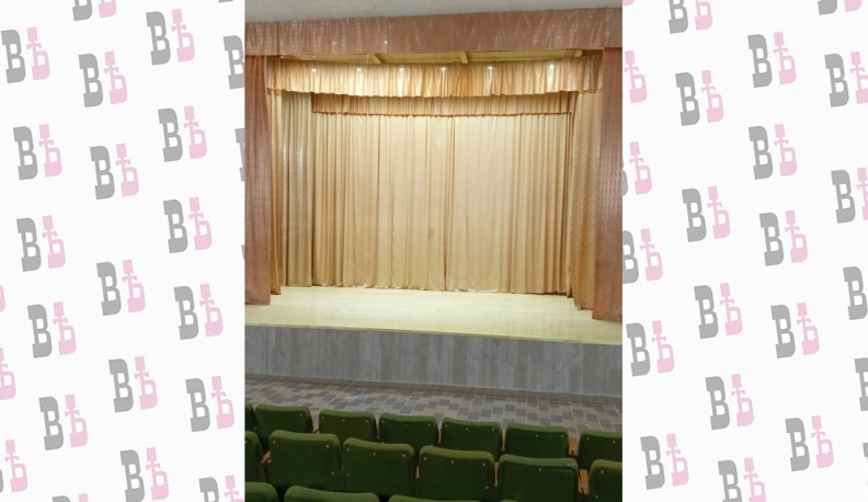 Самодеятельные артисты  деревни Карцово Дзержинского района теперь будут выступать на новой сцене