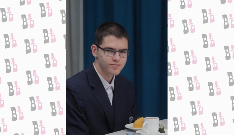 Владислав Хохлов.