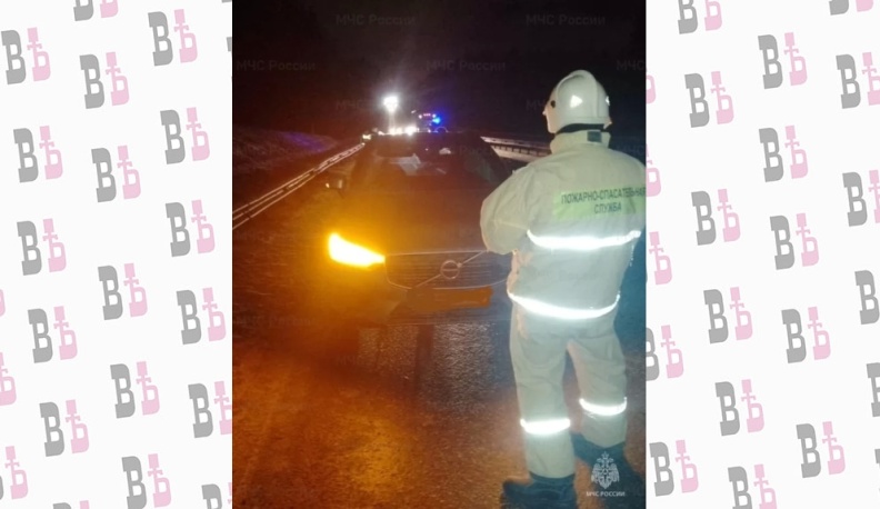 В Калужской области столкнулись внедорожник и фура