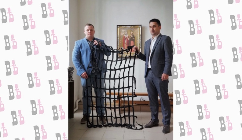 Носилки для раненых, сделанные волонтерами на народные пожертвования, отправят на Донбасс