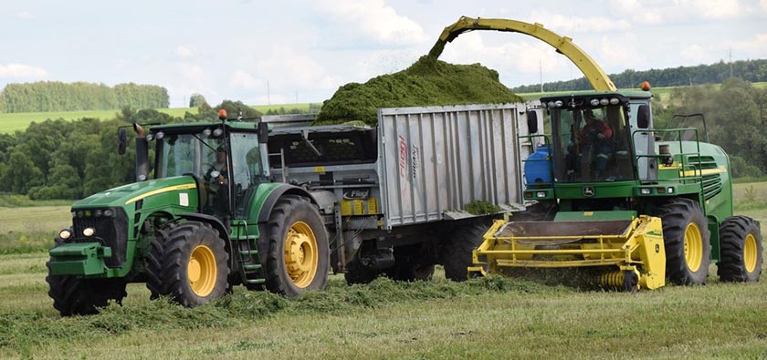 Заготовка кормов в ООО Калужская нива.jpg Заготовка кормов в ООО Калужская нива.jpg