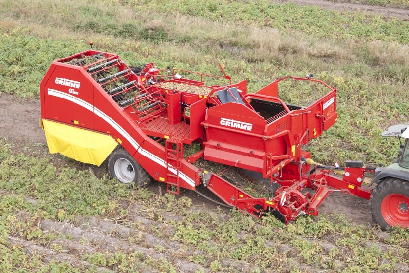 Уборка картофеля в Бабынинском районе.jpg