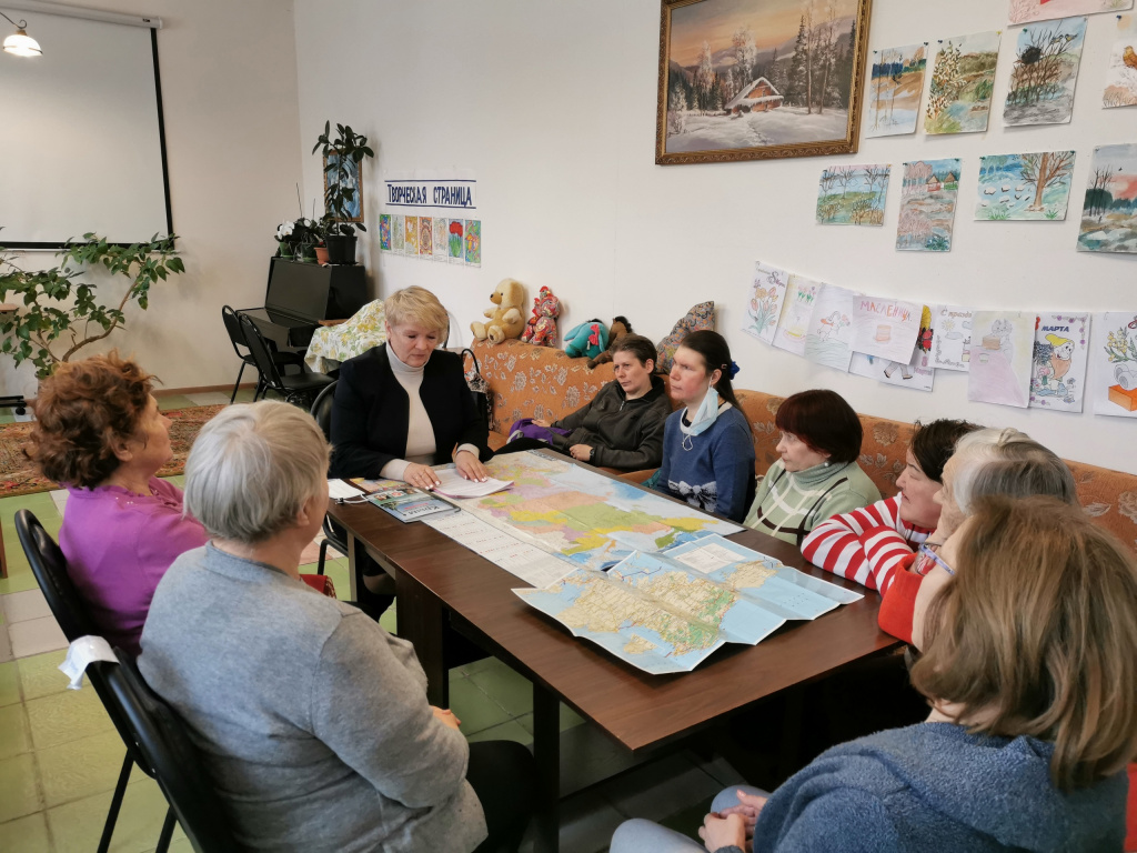 Библиотека Белоусово.jpg