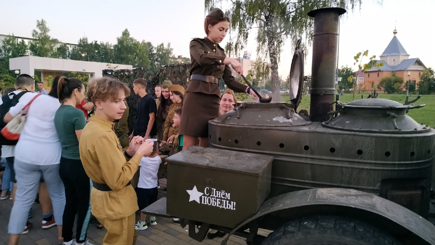 Кинопятница 3. Учёности плоды.jpg