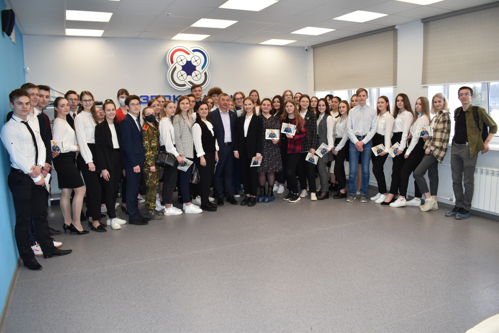 Фото с космонавтом на память.jpg