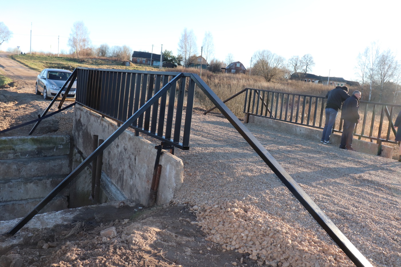 Отремонтированный мостовой переезд в селе Покров .JPG