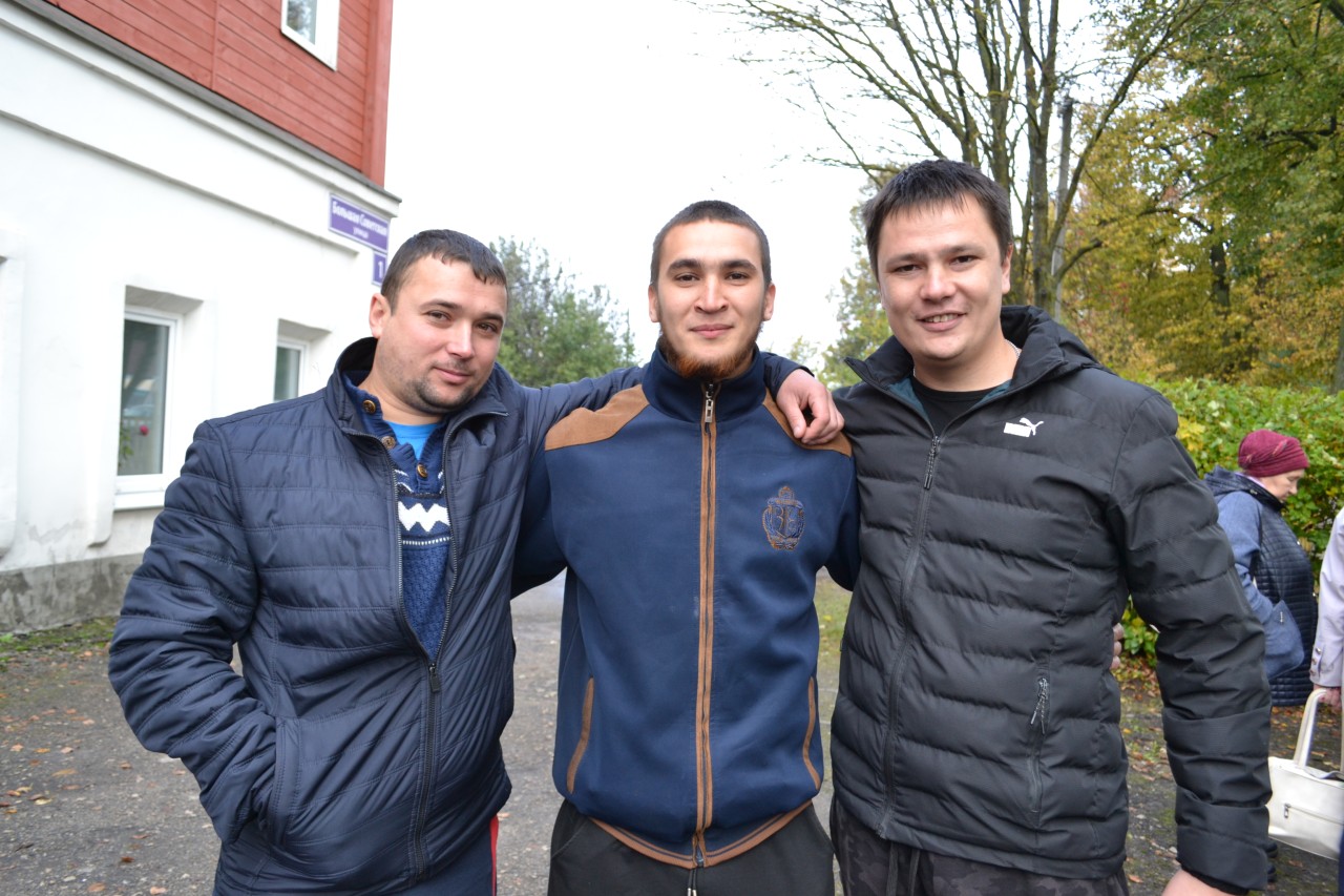 Родные братья Александр, Мамед и Мухаммед мобилизовались все трое по старшинству..jpg