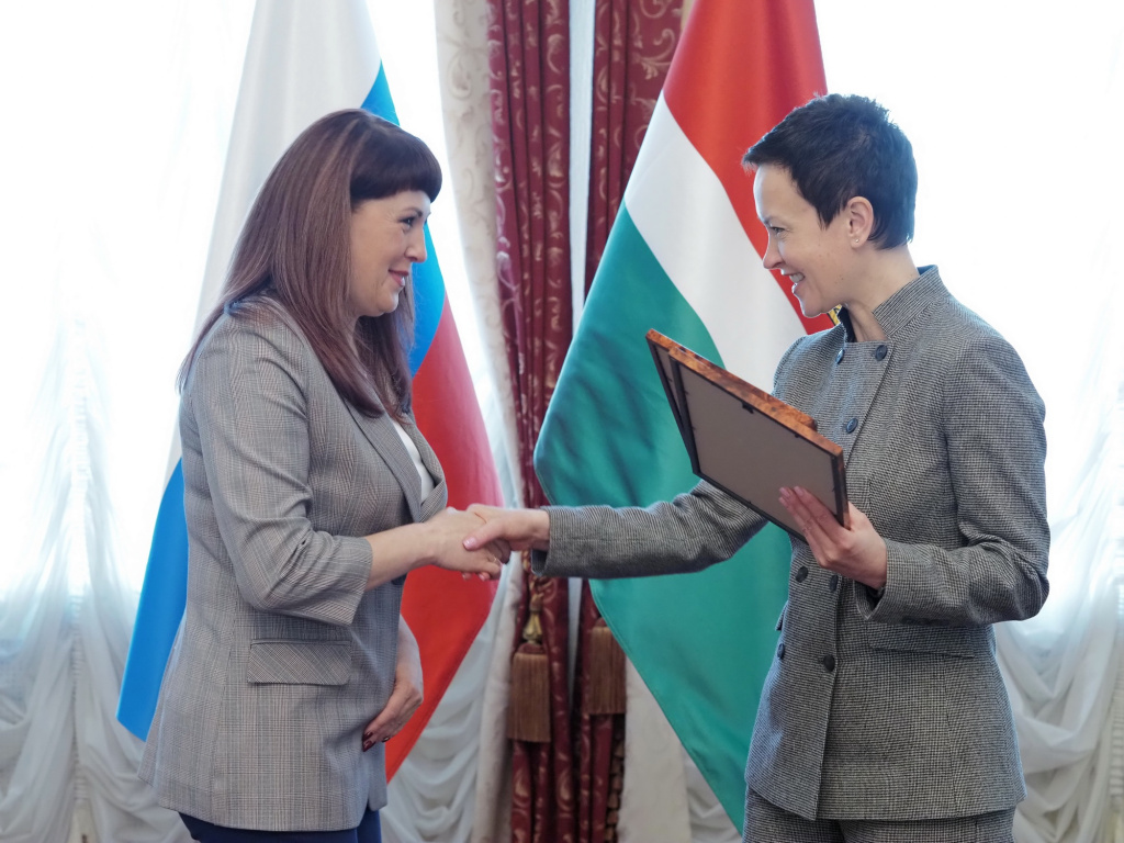 P4205335.jpg P4205335.jpg