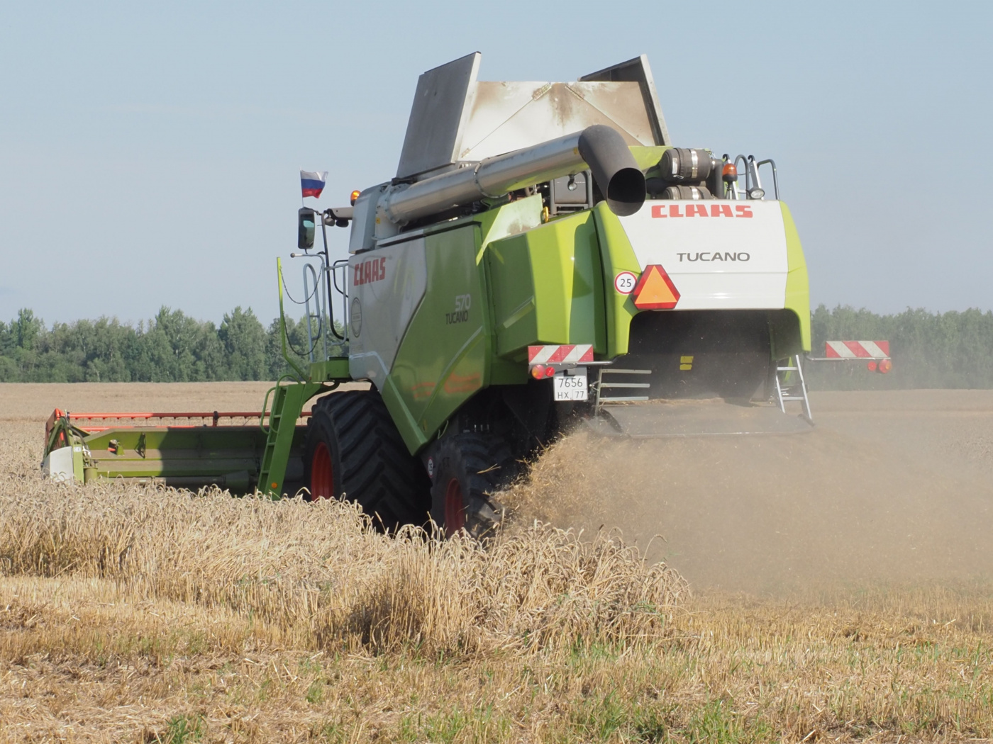 Уборка зерновых в ООО Агрофирма Мещовская.jpg