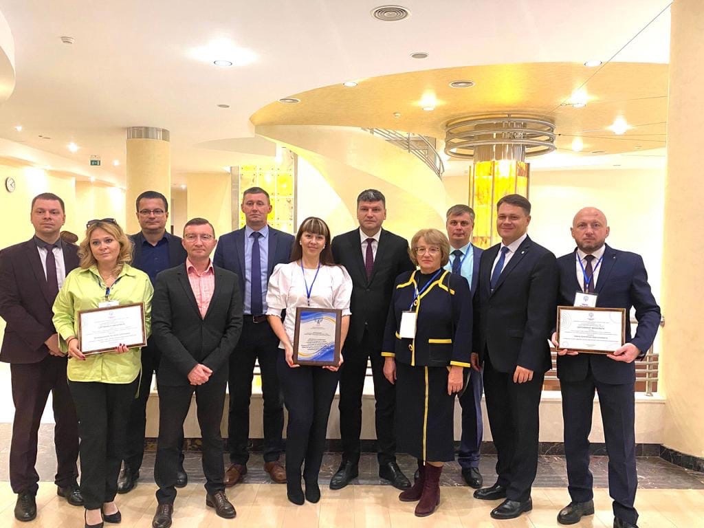 Участники и эксперты форума в Ханты-Мансийске.jpg