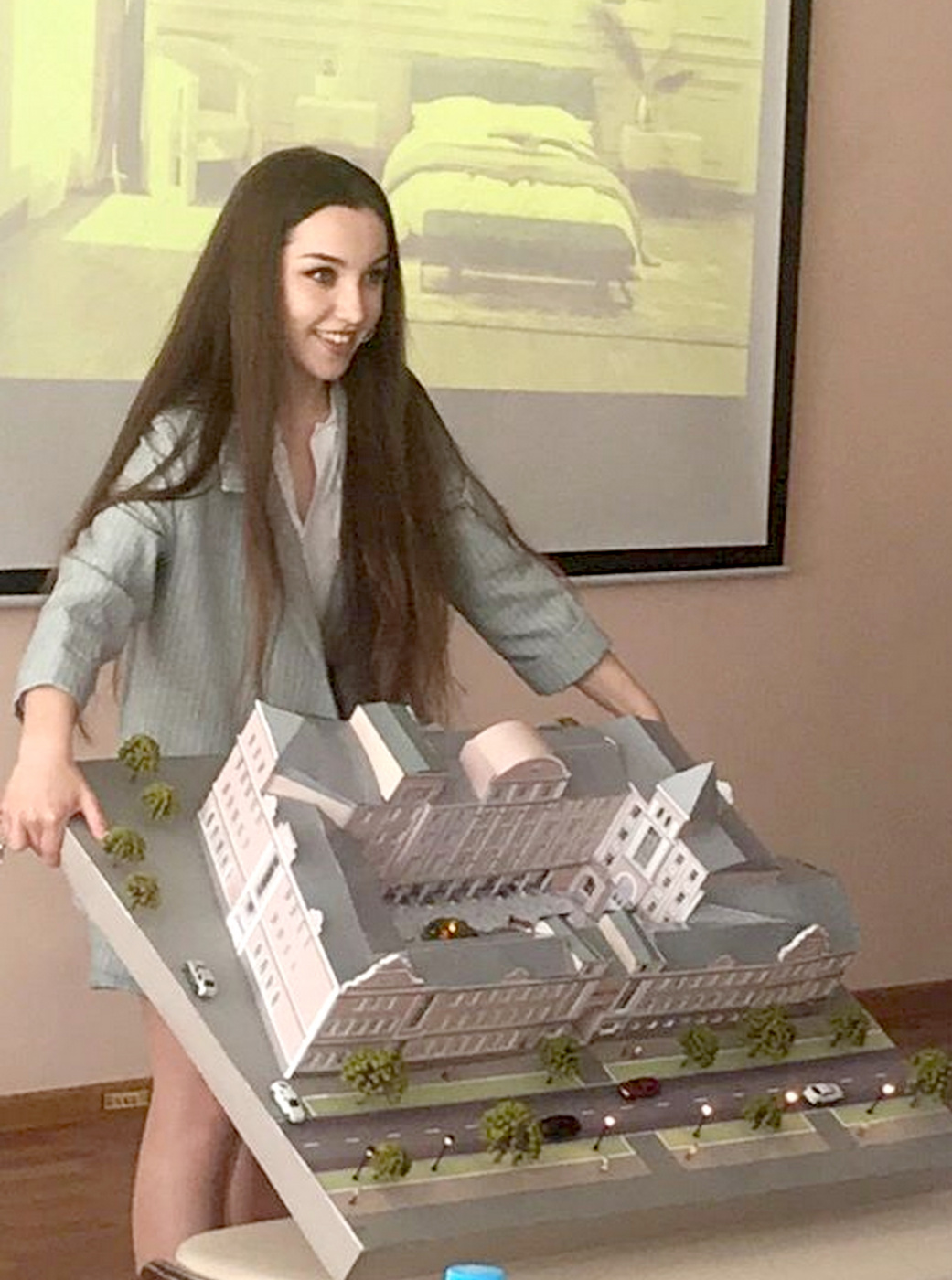 Дочь Александра на презентации своего проекта.jpg