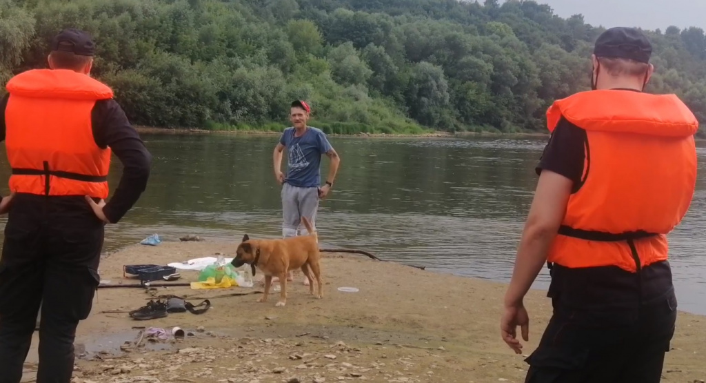 Полиция на воде.jpg