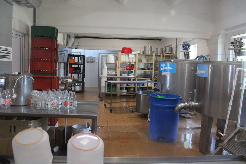 Сыроварный цех.jpg