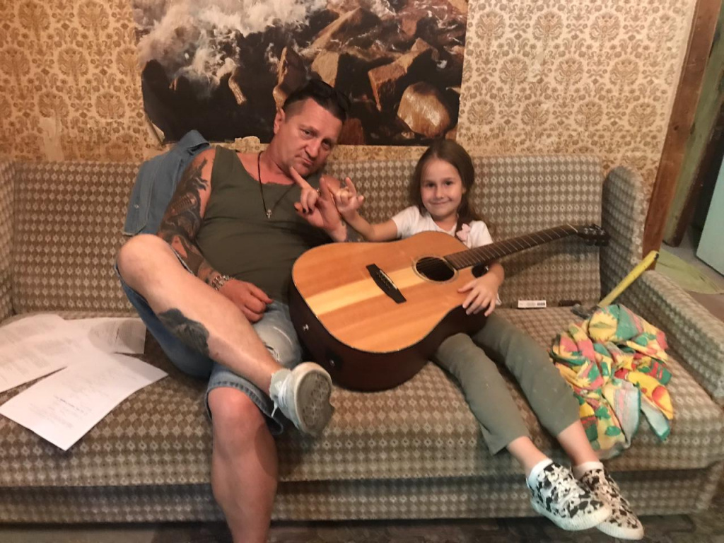 e9956597-c36b-4bad-bbd2-c273817eda35.jpg e9956597-c36b-4bad-bbd2-c273817eda35.jpg