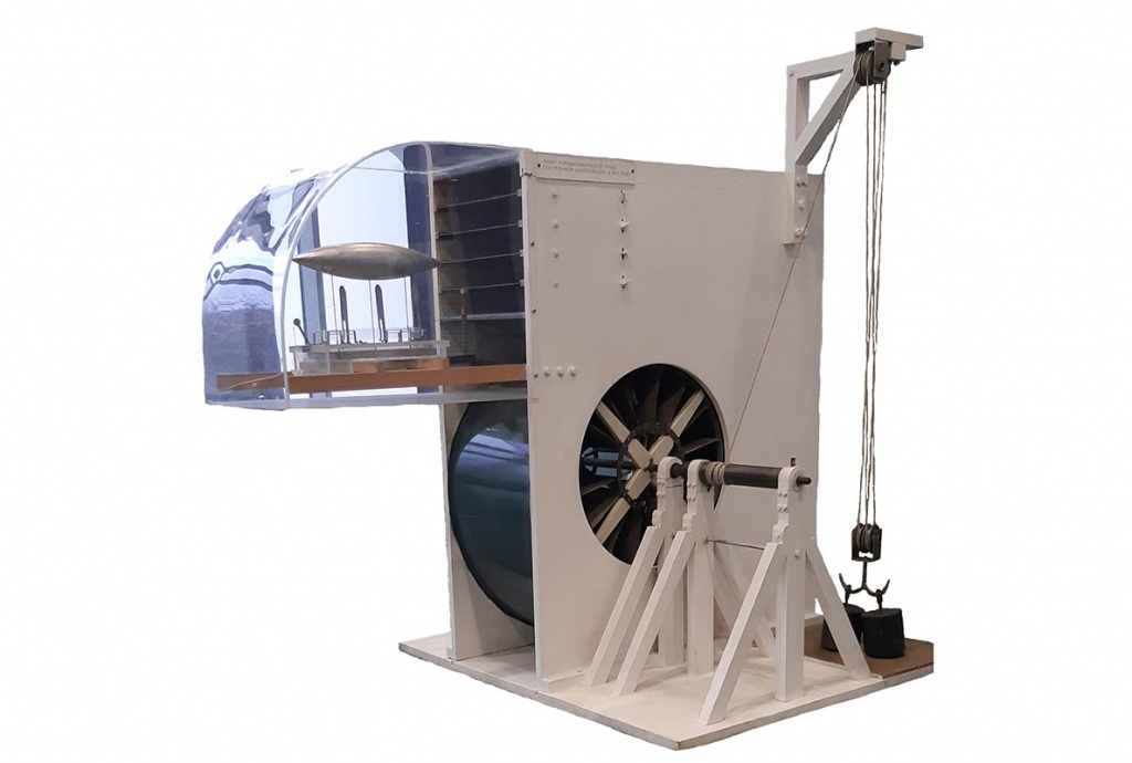 аэродинамическая труба Циолковского макет_1.jpg