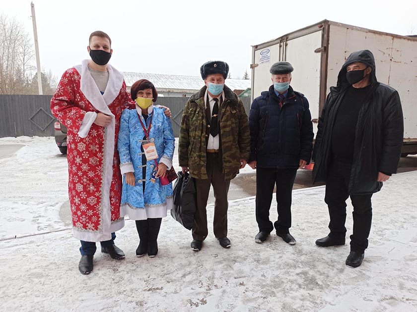 волонтеры gJff-dFGKhM.jpg