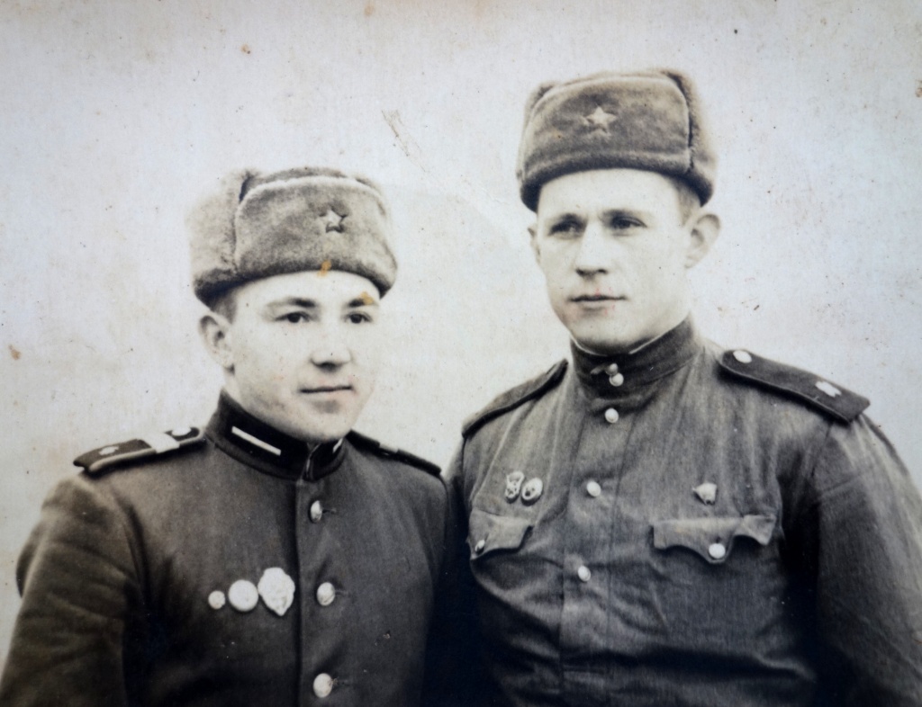 Карпов слева.JPG