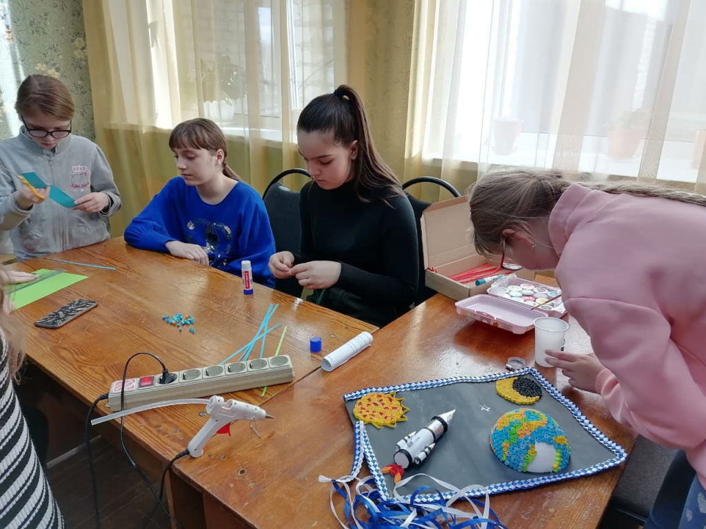 космос1.jpg космос1.jpg