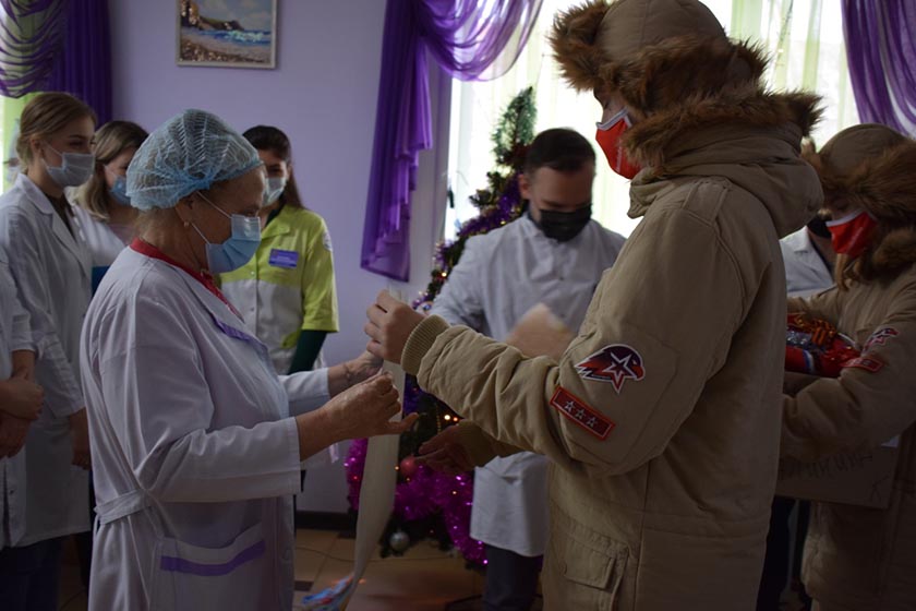 поздравление медиков 810f823b-0850-42bf-9fa3-2b252de82650.jpg