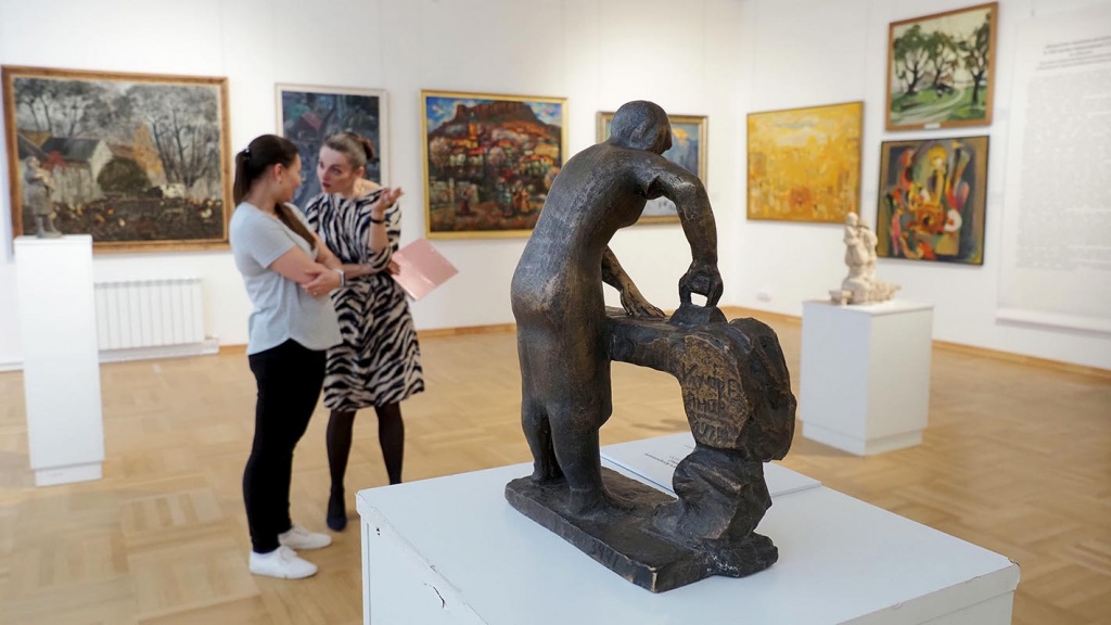 выставка лялякин_1.jpg