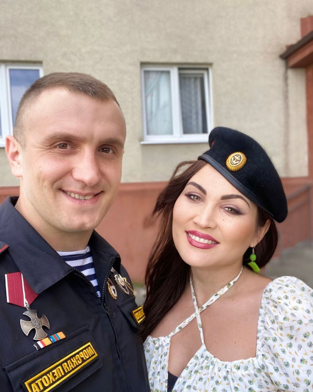 с супругой.jpg