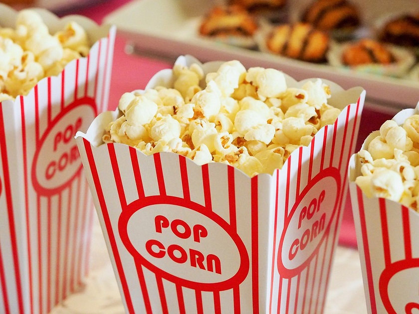 popcorn-gbe407ee06_1280.jpg