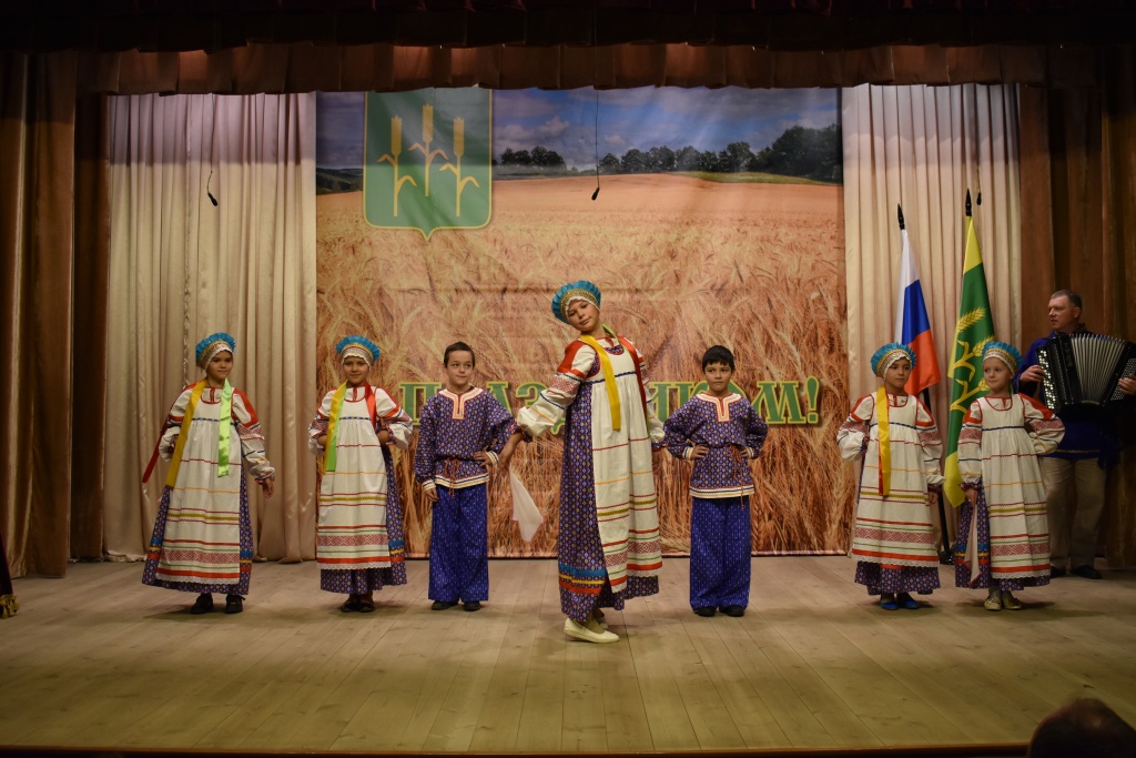 Танец в подарок.JPG