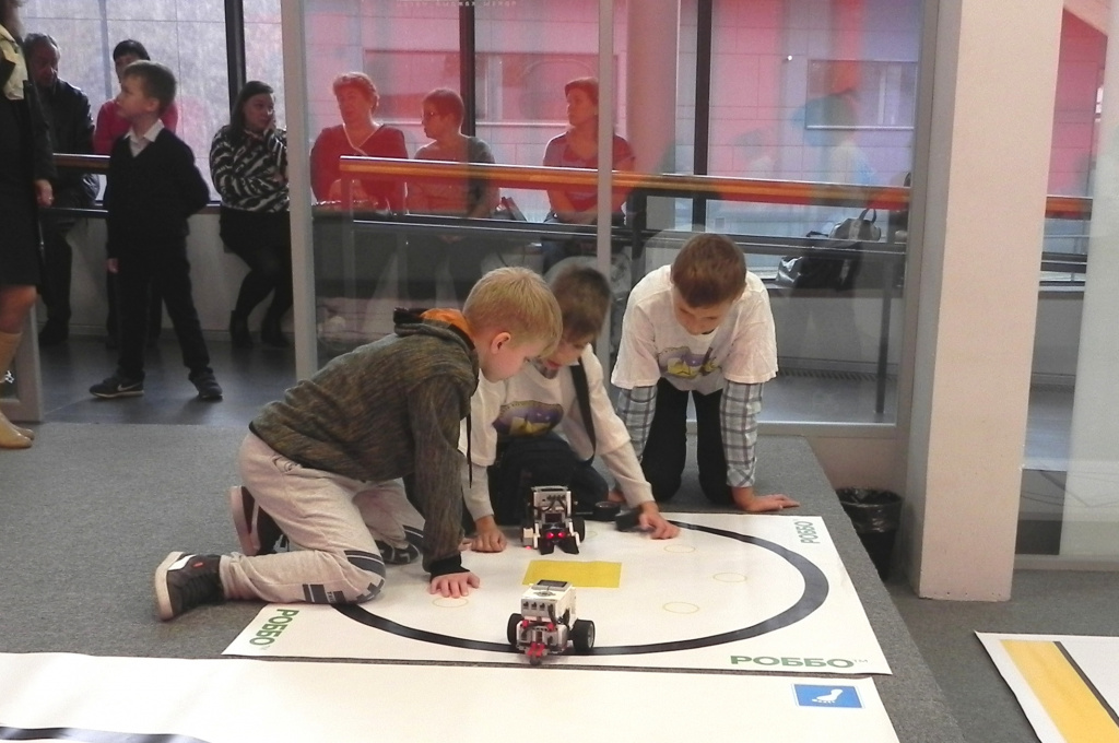 Будущие конструкторы.JPG