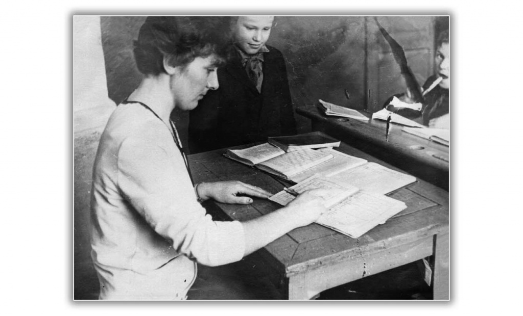 Клавдия Фомичёва и ее ученик Александр Трусов. 1970-е._1.jpg