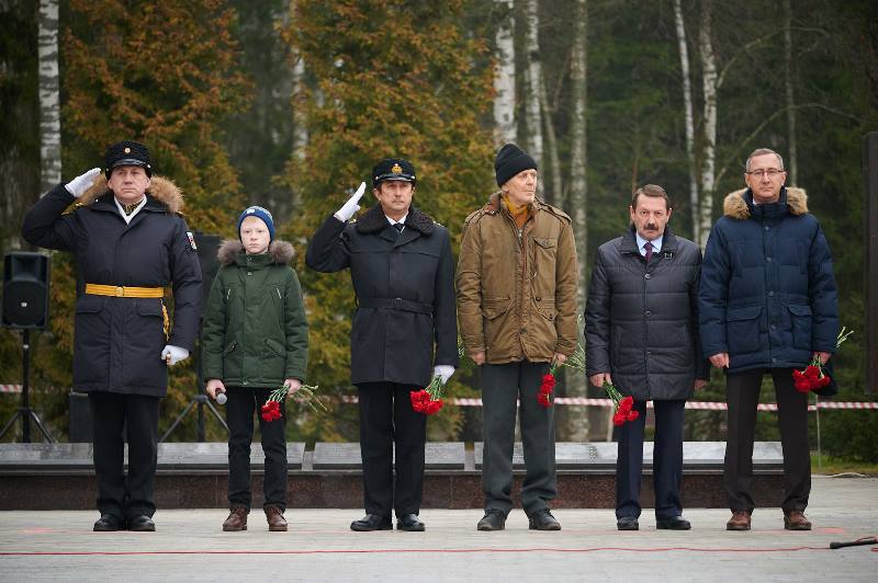 ULZ_2412.jpg ULZ_2412.jpg