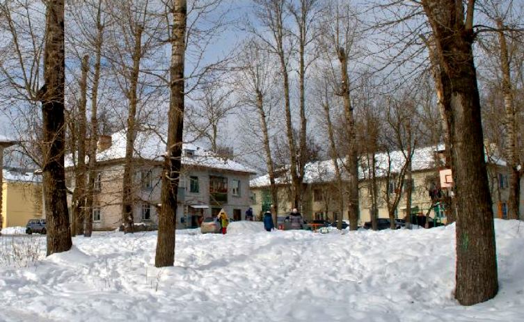 Первые двухэтажки по ул. Гурьянова ждут сноса.jpg